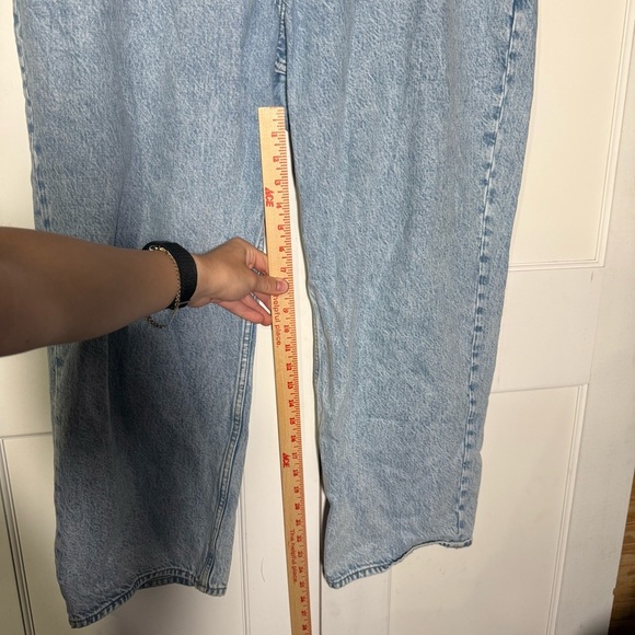 Abercrombie The Loose High Rise Jeans CURVE LOVE Size 34 / 18 Lighter Wash - Picture 5 of 8